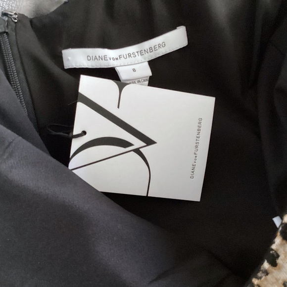 Diane Von Furstenberg Arianna Dress Woman’s Size 8 Leopard Print Black Back - Picture 6 of 14